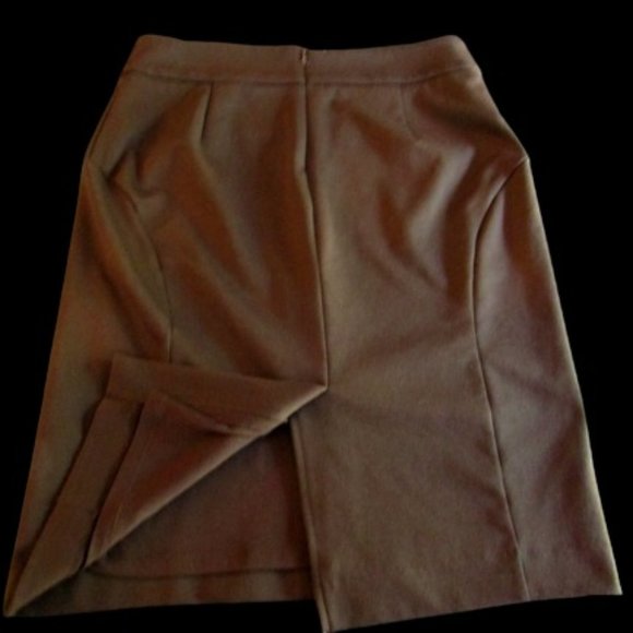 Michael Kors Brown Skirt, size 6. Back slit. Back zipper. - Picture 1 of 5